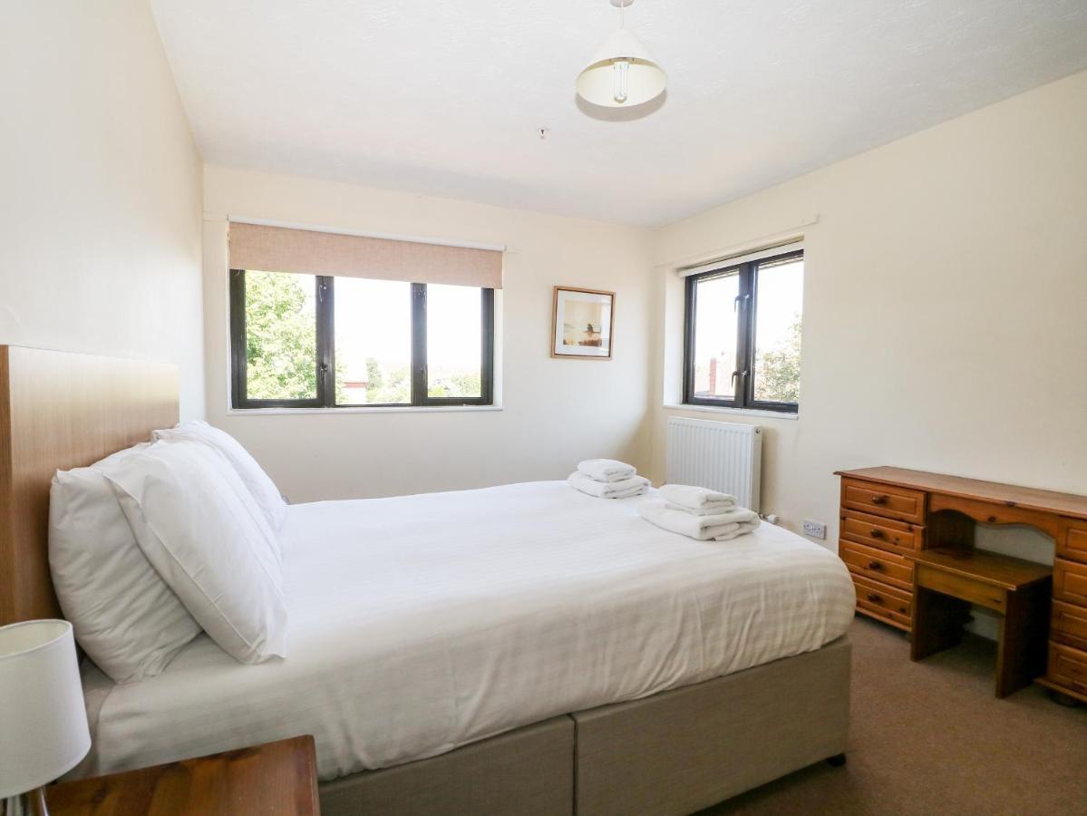 Flat 33 - Marine Court Villa Littlehampton Exteriör bild