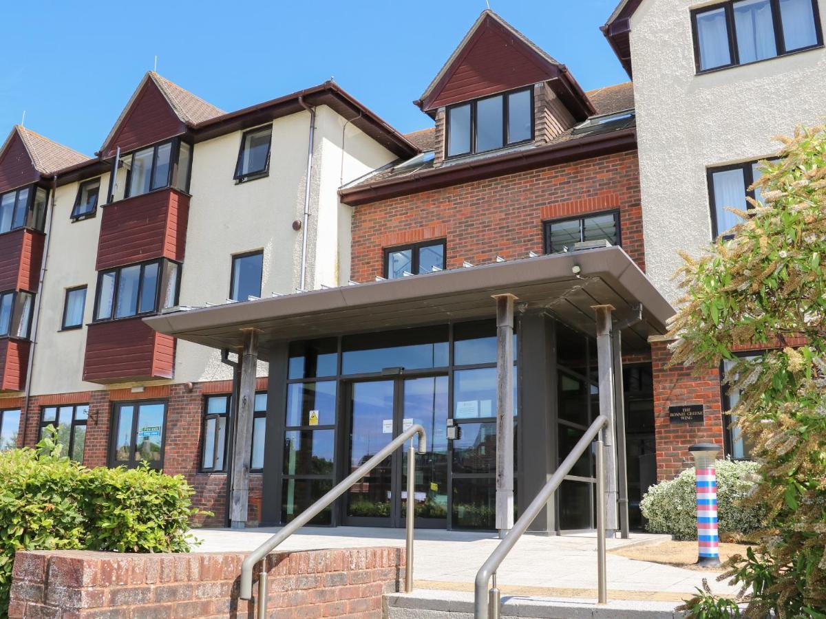 Flat 33 - Marine Court Villa Littlehampton Exteriör bild