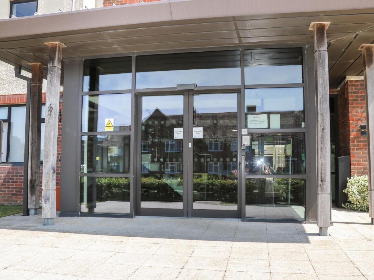 Flat 33 - Marine Court Villa Littlehampton Exteriör bild